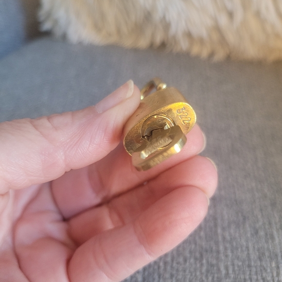 Louis Vuitton Lock and Key #322 - Picture 4 of 4